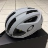 Oakley ARO3 Fog Gray | casco da bici